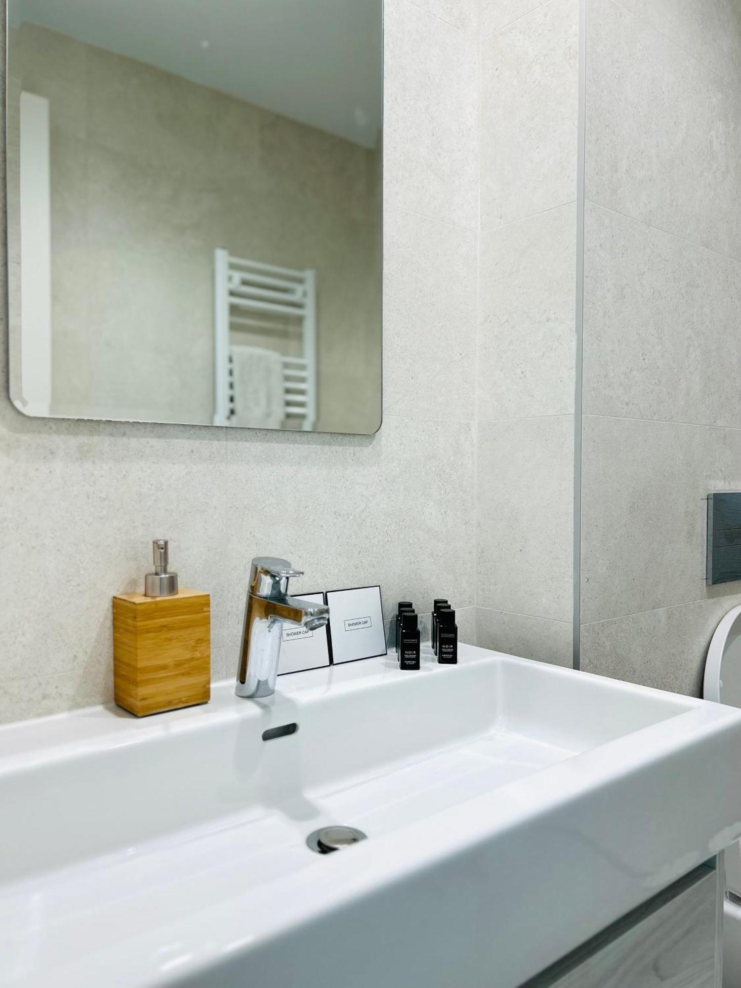 Luxury Waterfront View - BW Apartment River View Belgrade Luaran gambar