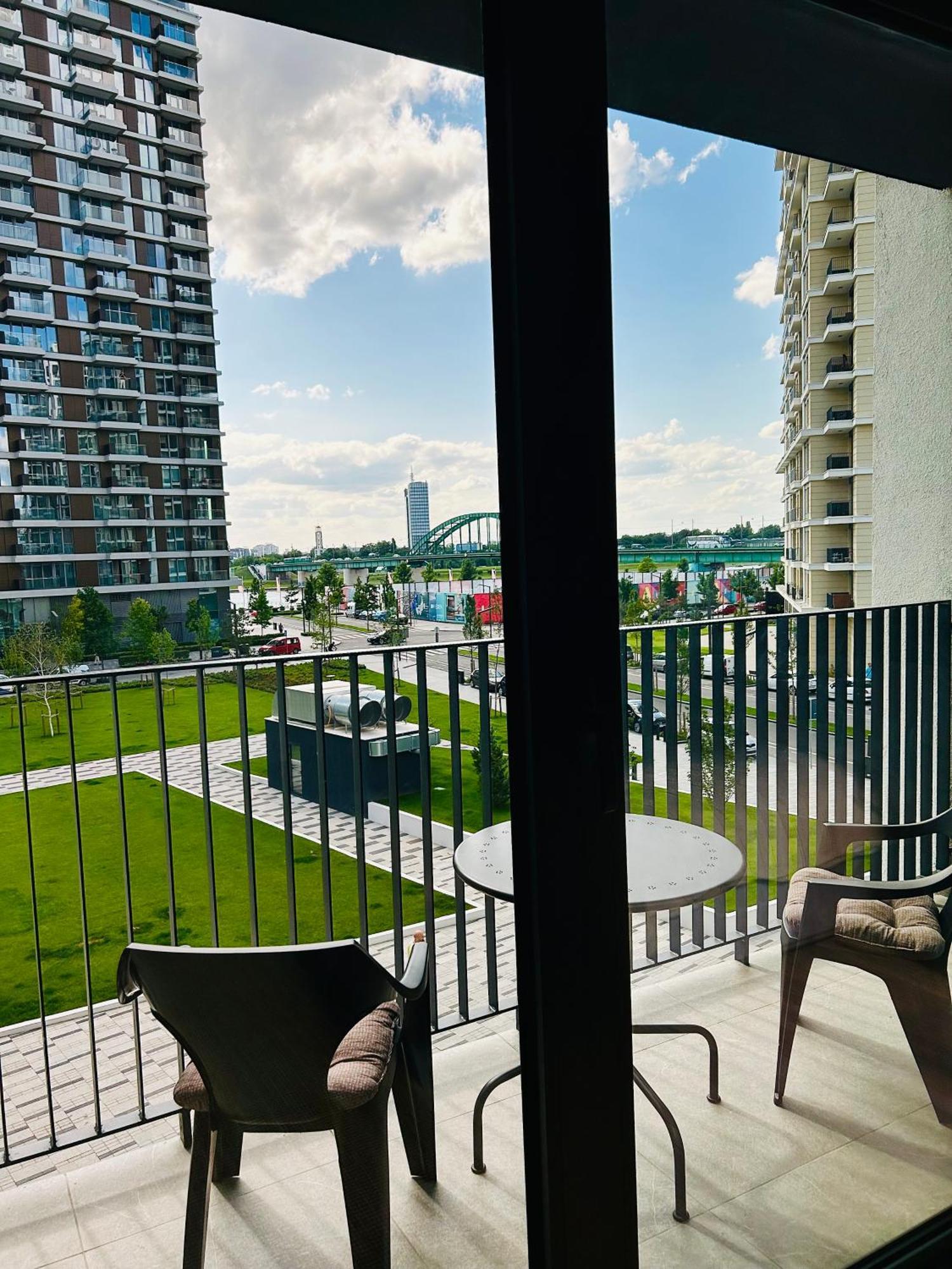 Luxury Waterfront View - BW Apartment River View Belgrade Luaran gambar